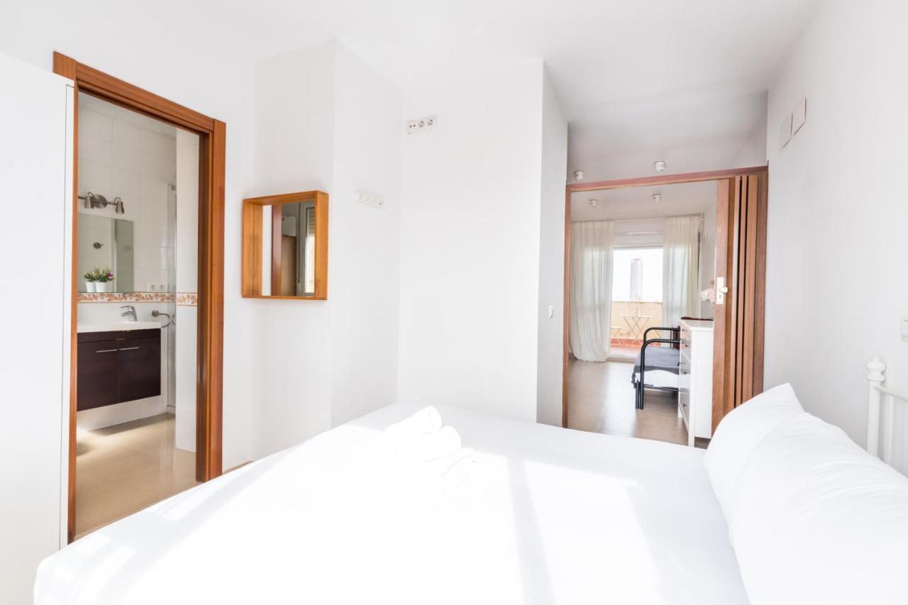 Holi-Rent Apartamento Resitur เซบีญา ภายนอก รูปภาพ