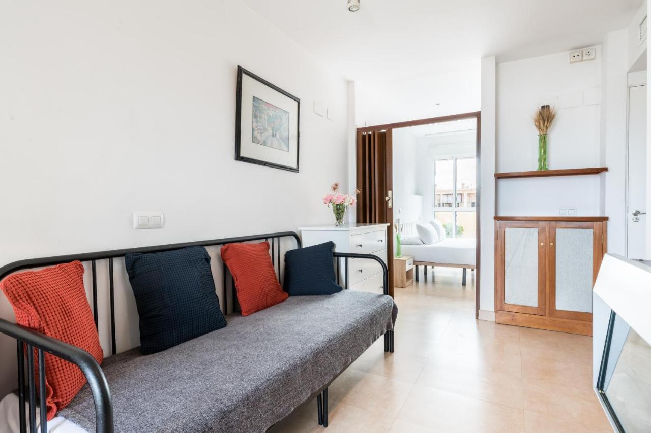 Holi-Rent Apartamento Resitur เซบีญา ภายนอก รูปภาพ